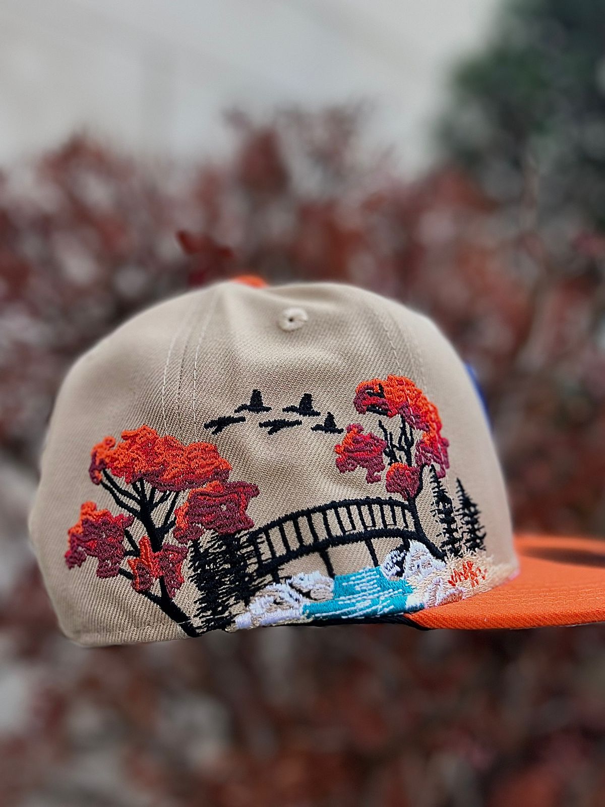 Los Angeles Dodgers Fall Landscape 9FIFTY Snapback. (Snapback cap).