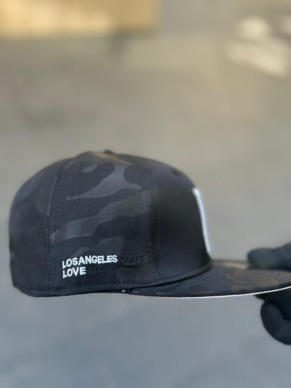 •New Era 59FIFTY Los Angeles Dodgers Black Camo Fitted Cap.