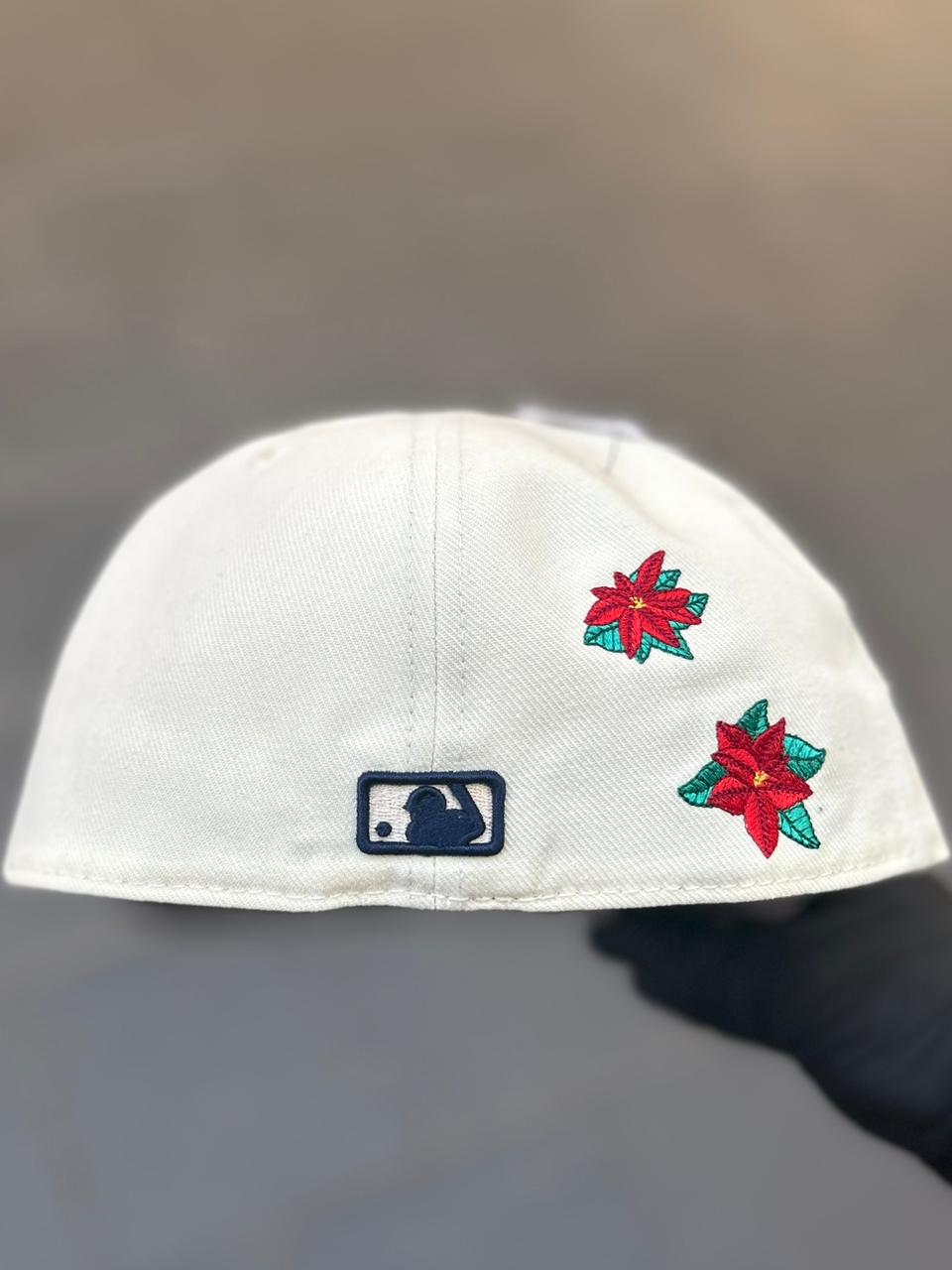 New Era New York Yankees Poinsettia 59FIFTY Fitted MLB.