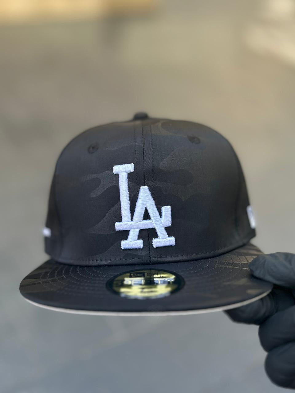 •New Era 59FIFTY Los Angeles Dodgers Black Camo Fitted Cap.