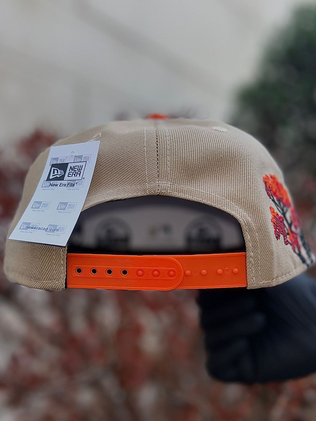 Los Angeles Dodgers Fall Landscape 9FIFTY Snapback. (Snapback cap).