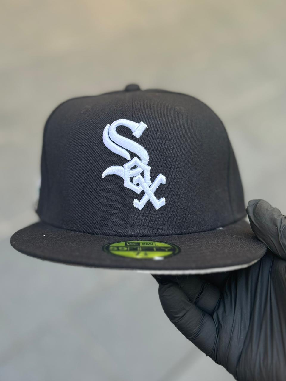 Black Chicago White Sox Cloud Icons New Era 59Fifty Fitted.