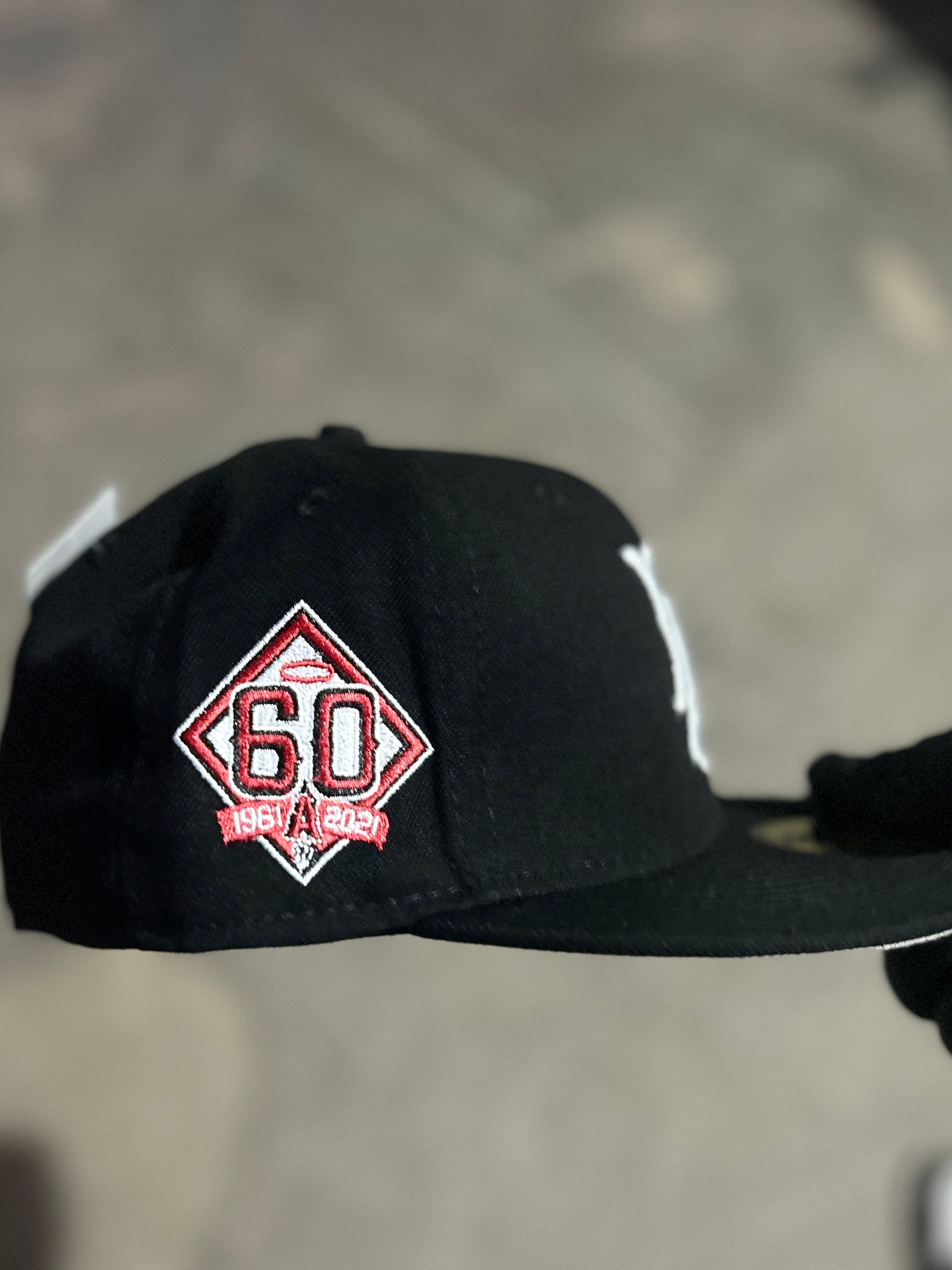 New Era 59fifty Black Los Angeles  60th Anniversary Side Patch