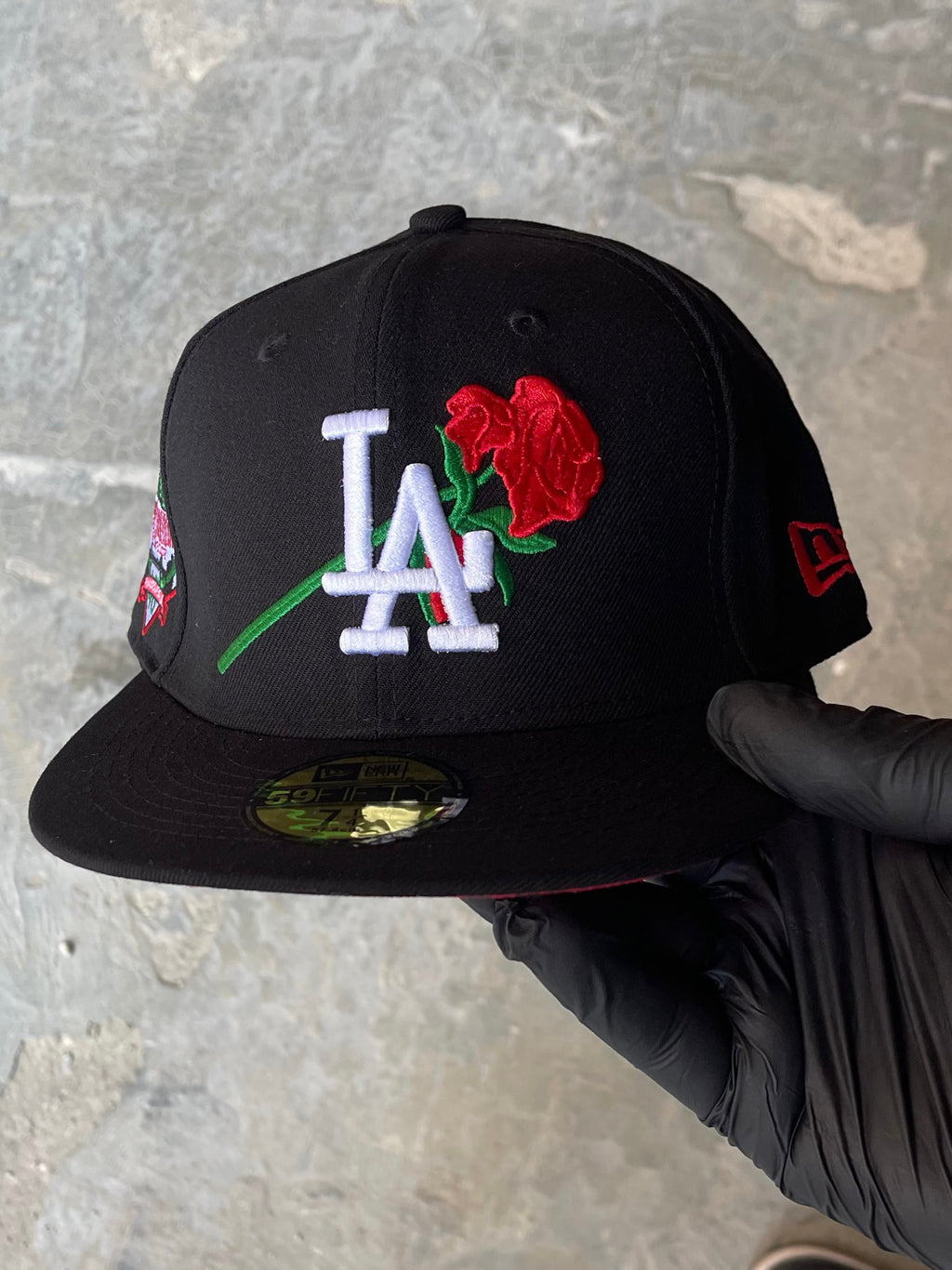 New Era Los Angeles Dodgers 'Rose Emblem' 59FIFTY Fitted hat.