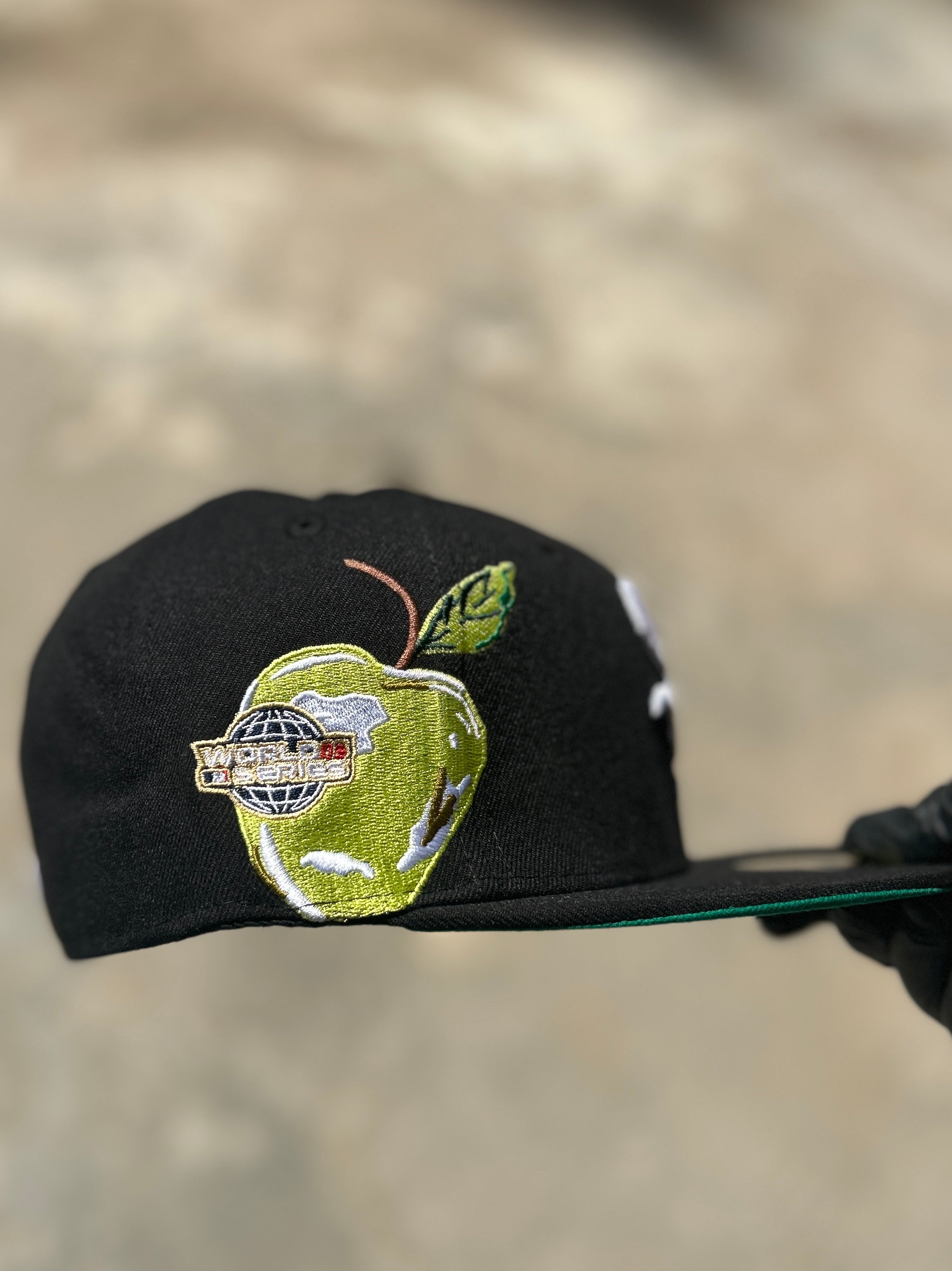 •New Era Fruit Collection 5950 Fitted cap 2016 World Series