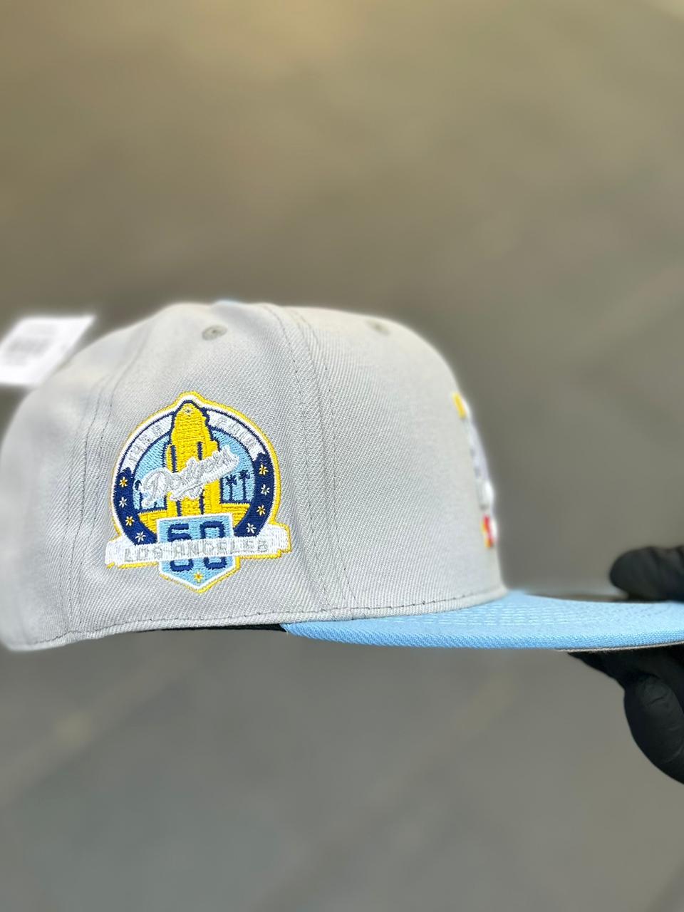 •Los Angeles dogers color brush fitted cap.