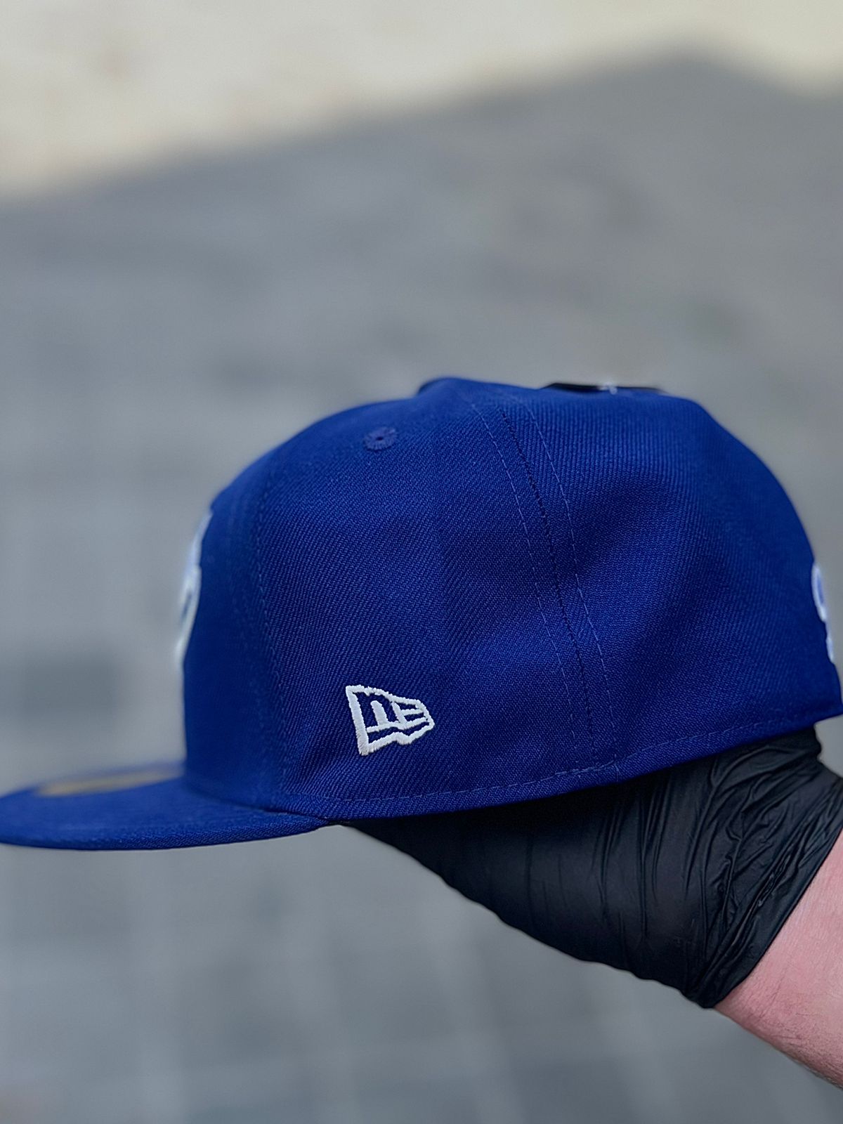 Los Angeles Dodgers New Era Overlap 59FIFTY Fitted Hat - Royal. (Fitted cap).